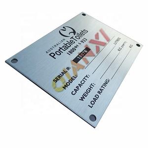 Etichette con codice QR incisioni personalizzate etichette con codice QR con codice univoco numero di serie colori verniciati