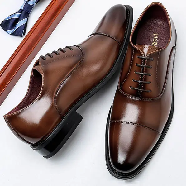 Zapatos de vestir para hombre, calzado Formal de oficina, de cuero, con suela Oxford, cómodos, para Primavera, otoño e invierno, 2023