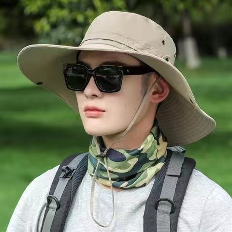 Chapeau de pêcheur homme kaki avec logo triangle de 12 cm