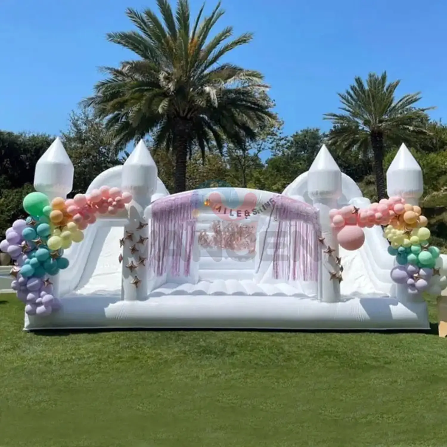 Großer kommerzieller Wert weiße Hüpfburg aufblasbarer Spielplatz mit Rutsche doppelleine Rutsche Hochzeit Hüpfhauser für Kinder