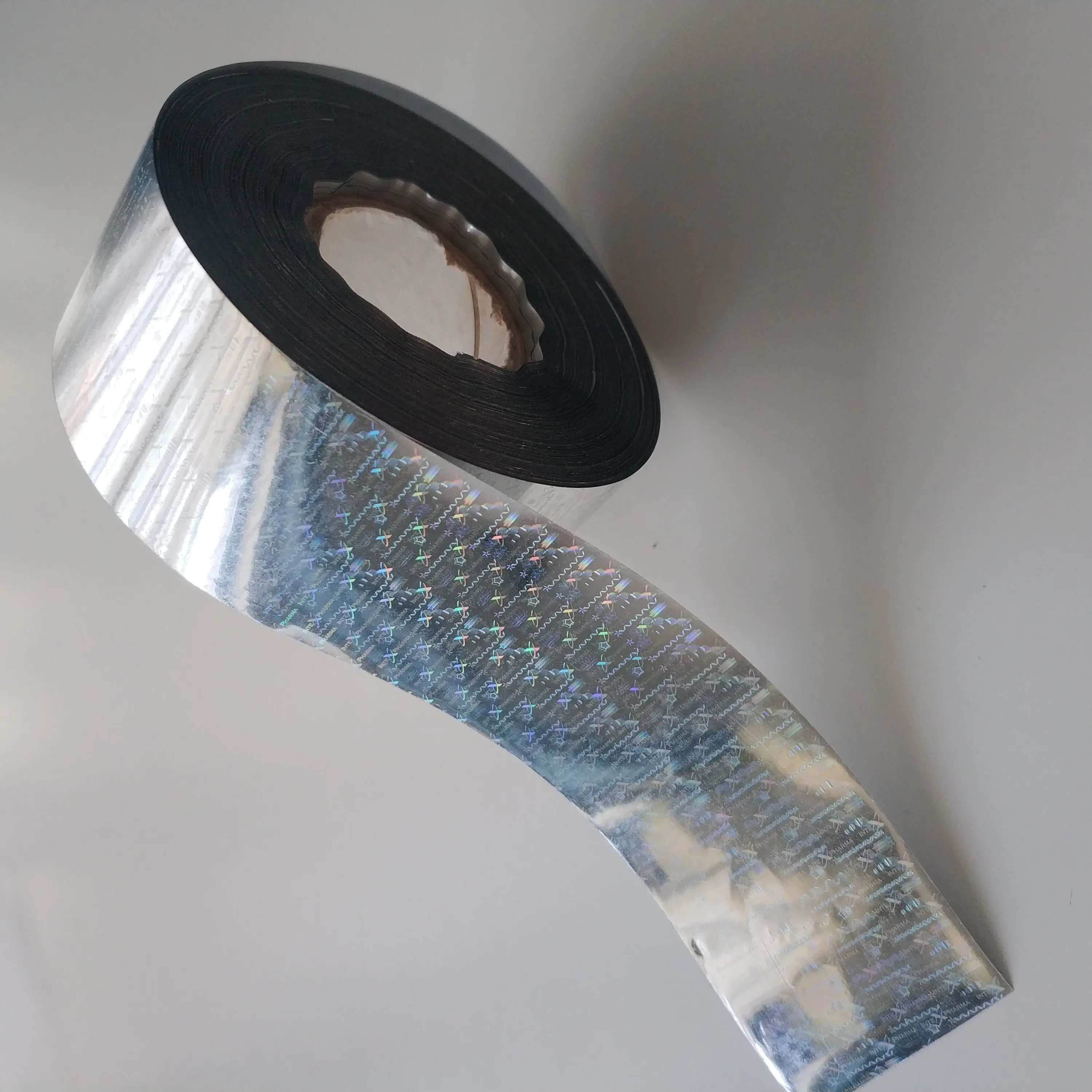 Gökkuşağı gümüş holografik 3D Hologram sıcak damgalama folyo ısı transferi Film için kağıt kimlik kartı