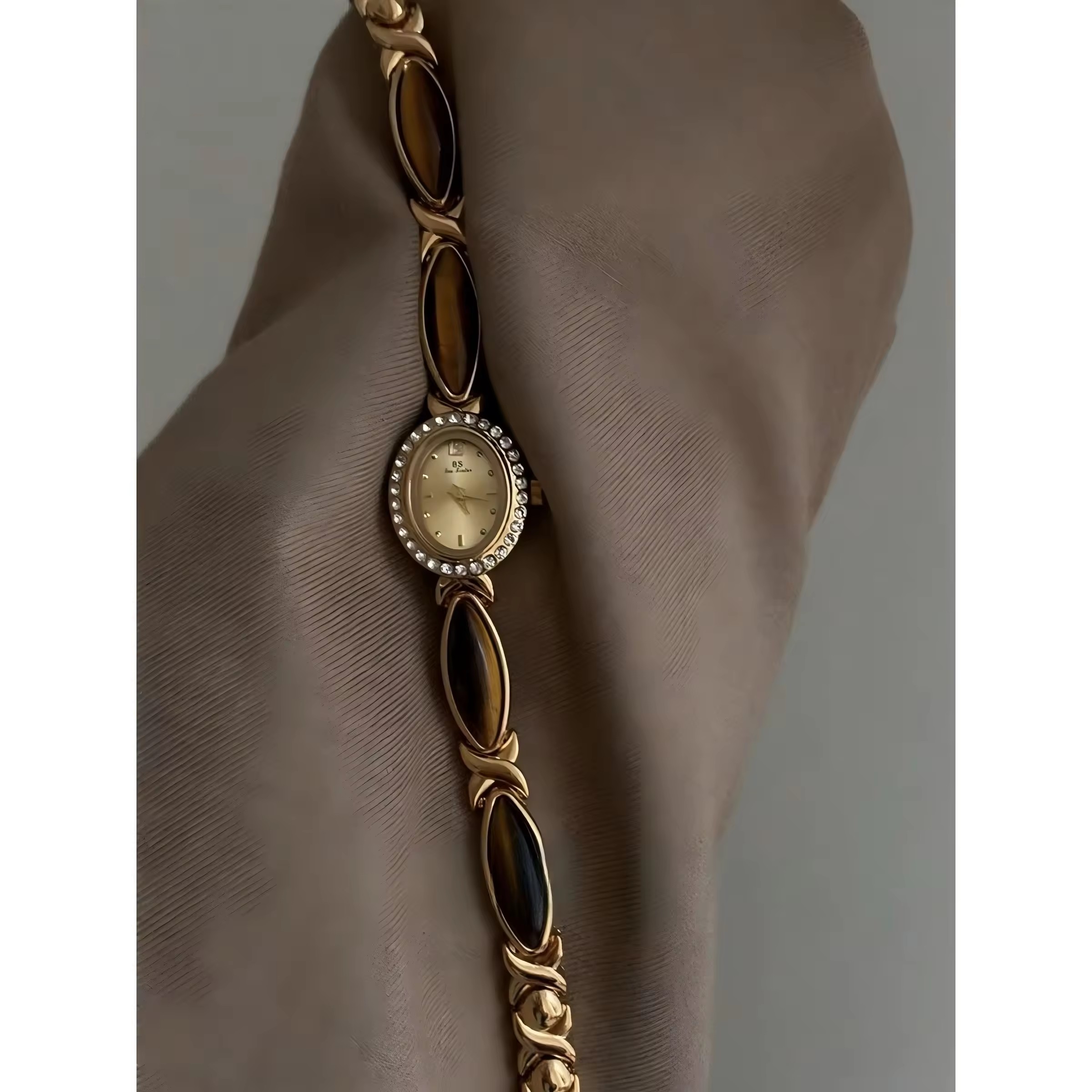 A3 brown rose gold
