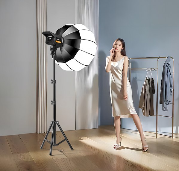 100w video light+2.1m tripod+ 65cm softball