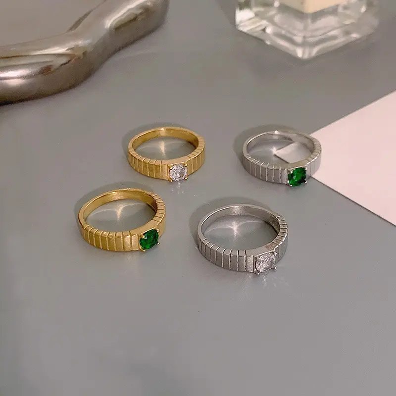 2023 Vintage Retro Moda Anéis Anéis De Aço Inoxidável Não Manchado Fechar Anéis De Ouro De Zircão Para Mulheres homens
