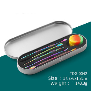 Wholesale Smoking Cleaning Tools Set Tobacco Paste Spoon Silicone Wax Container Ear Scoop Clean Pipe <strong>6</strong> <strong>in</strong> <strong>1</strong> Starter <strong>Kit</strong>