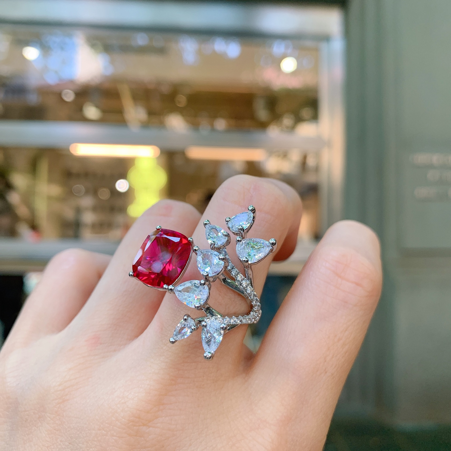 Bague en verre rouge, taille ajustable