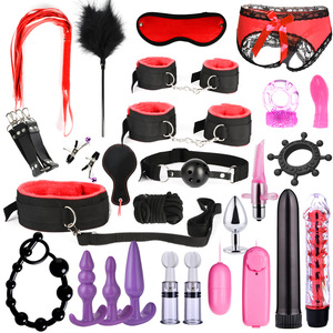性用品成人色情玩具<span class=keywords><strong>BDSM</strong></span>性奴役套装手铐奶嘴夹塞鞭绳情侣性玩具