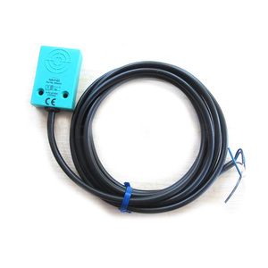 Sensor de proximidad inductivo, Serie de confort, distancia de trabajo nominal, de 6mm Cable, tipo de conexión PUR 2M, nuevo Original - Product Image 3