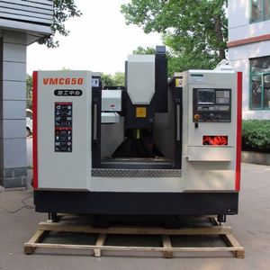 Centro de mecanizado de 5 ejes China VMC650 Precio competitivo Centro de mecanizado vertical CNC de 3 ejes de alta calidad - Product Image 3