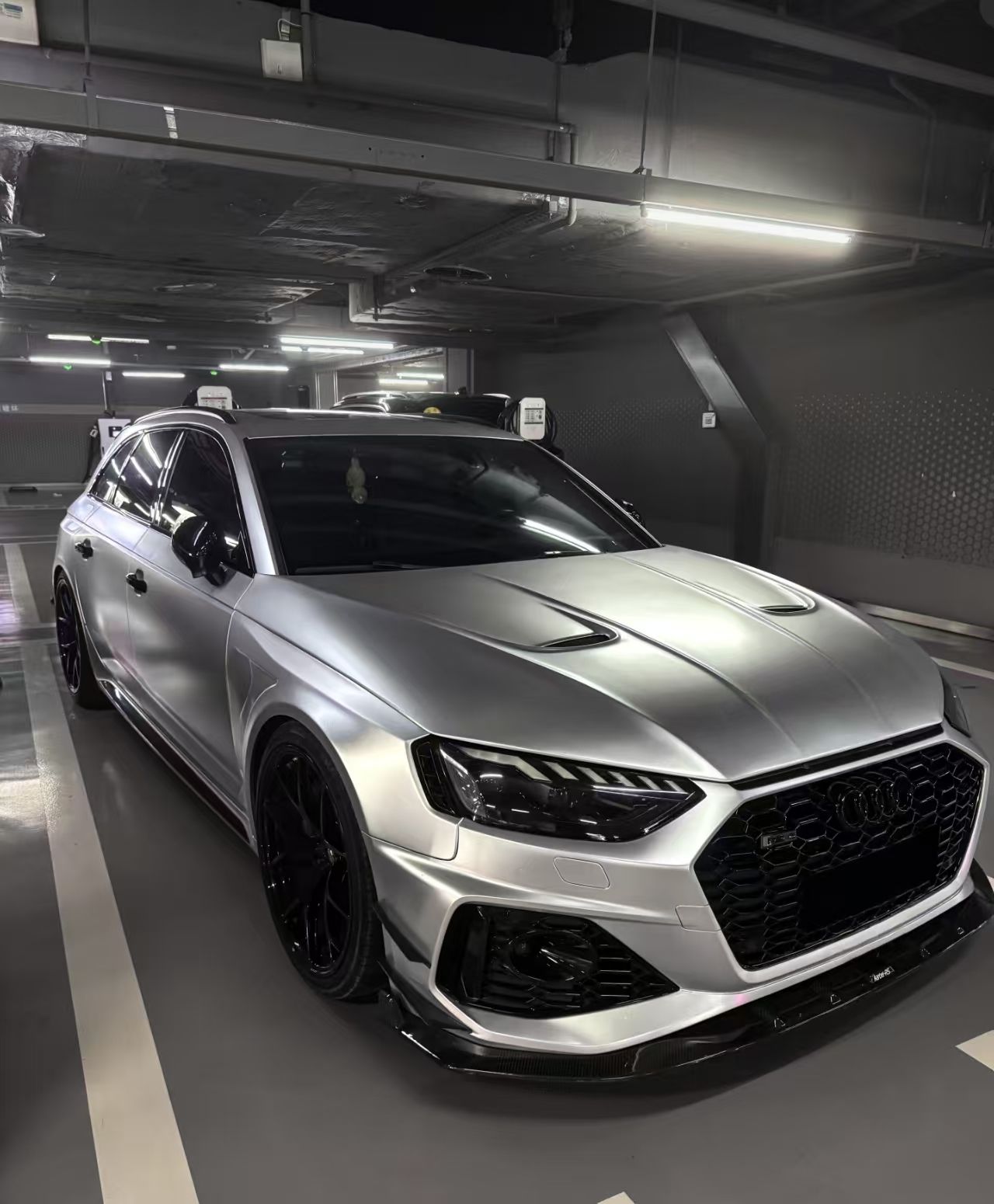 PET Audi Floret Silve