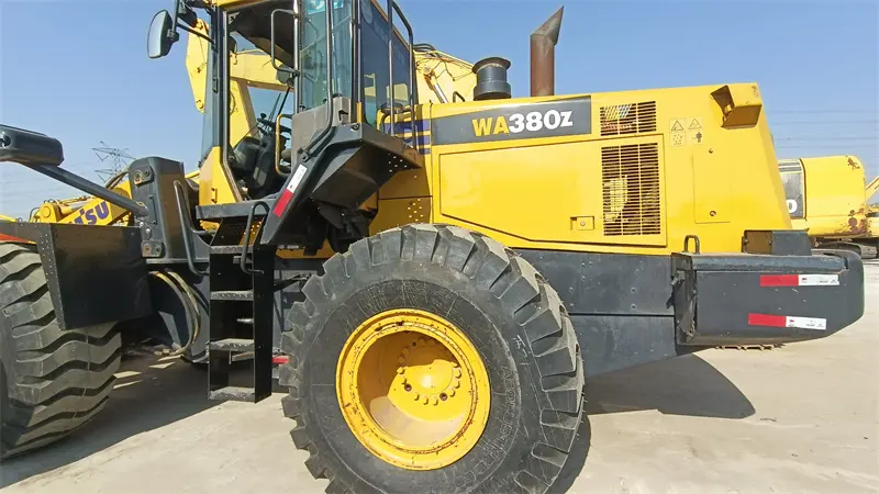 Máquina de construcción grande usada, cargador de ruedas de WA380Z-6 Komatsu, en buen estado, a la venta