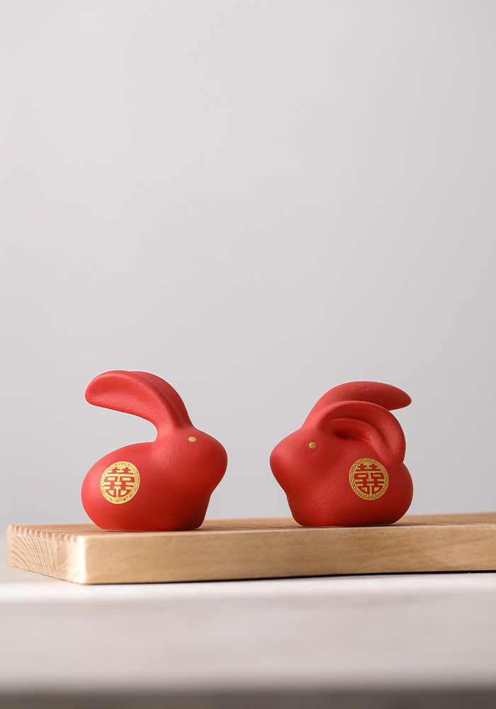 A pair of little jade rabbits