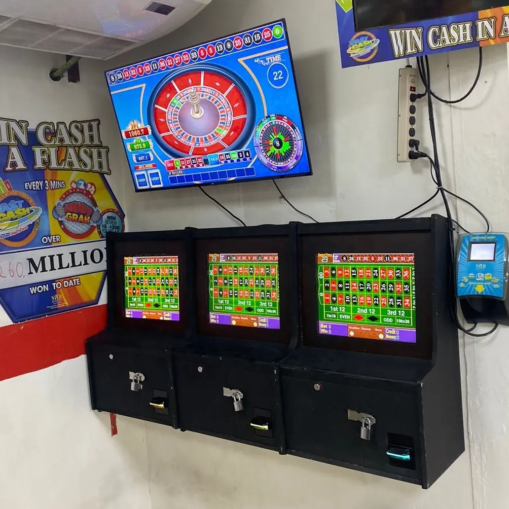 Toptan sikke işletilen Arcade eğlence makinesi kabine oyun kurulu kiti ile 19 ''inç dokunmatik ekran