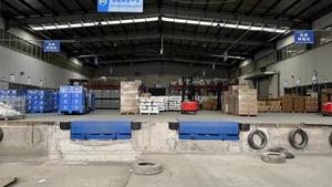 <strong>Loading</strong> Bay <strong>Dock</strong> Levellers Storing <strong>Dock</strong> <strong>Leveler</strong> <strong>Loading</strong> Cargo Handling Machine CE Approval - Product Image 2