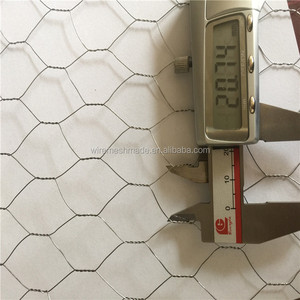 Açık altıgen 0.6- 0.64mm X 3/4 ''galvanizli tel örgü örme tek tel kanatlı - Product Image 4