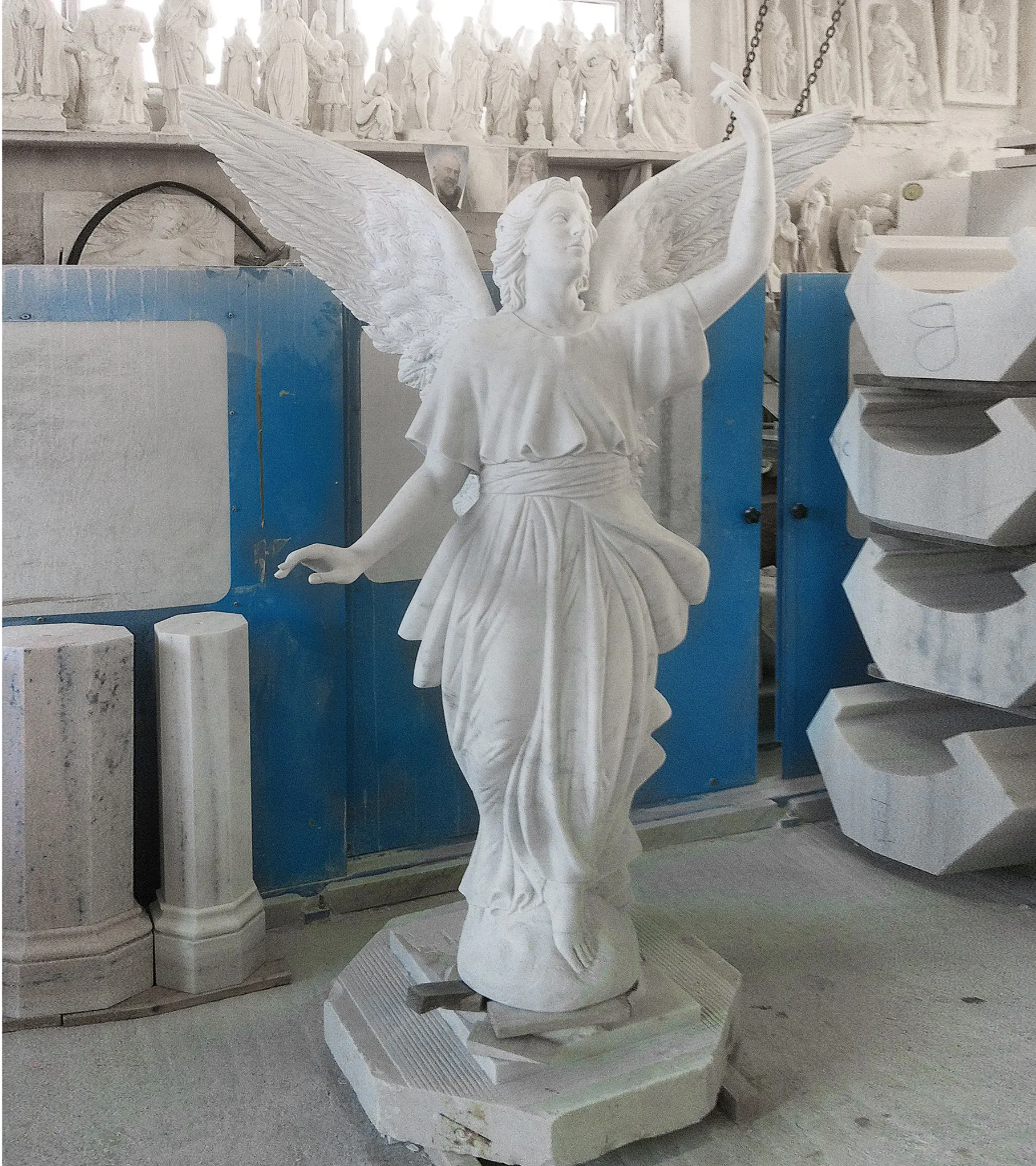 Salle d'exposition de l'hôtel Figure Ornements Figures en pierre d'Europe occidentale Statue d'ange en pierre de marbre blanc