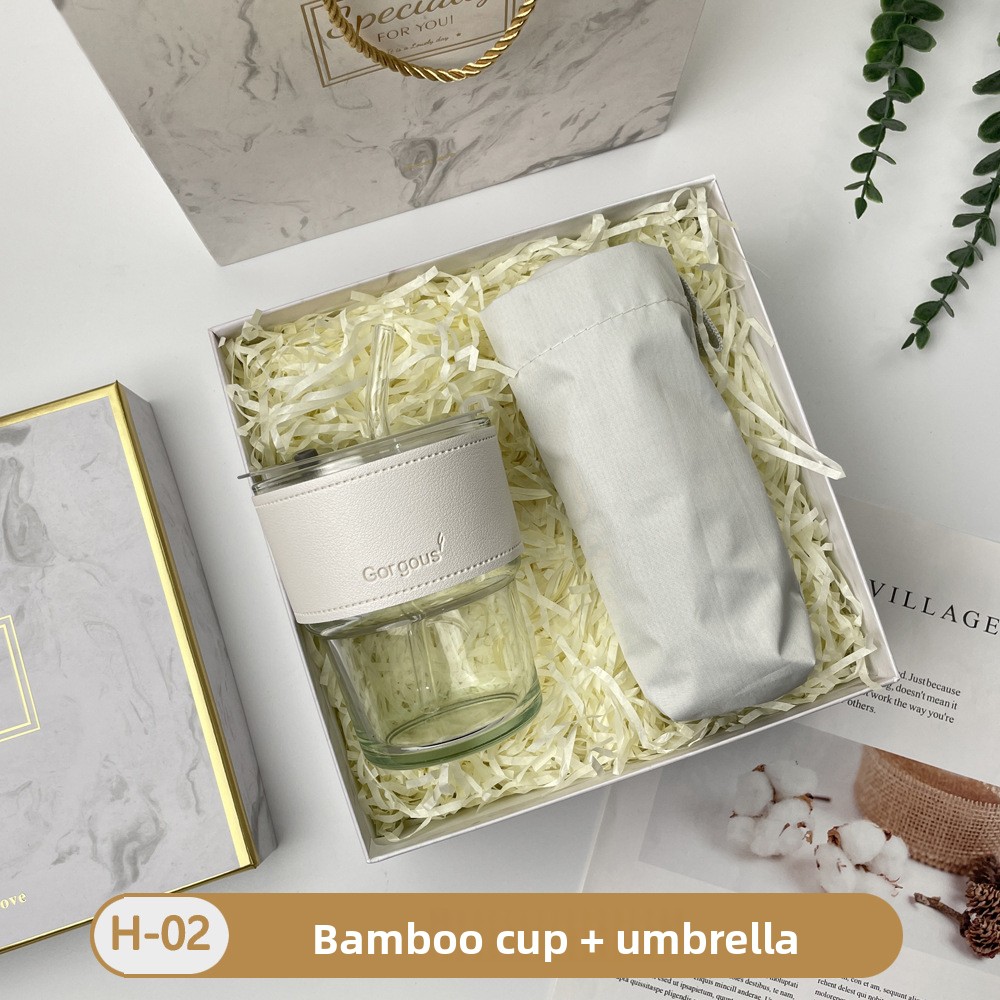 Tasse octogonale blanche 316, cube blanc, vaseline.