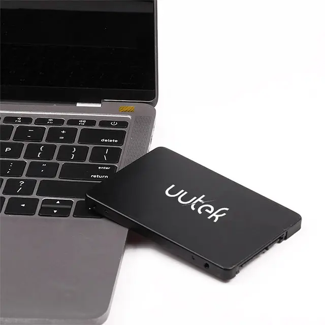 UUTEK G032 2023 Nueva computadora portátil unidad de estado sólido SSD acelera la operación de la computadora y la velocidad del juego