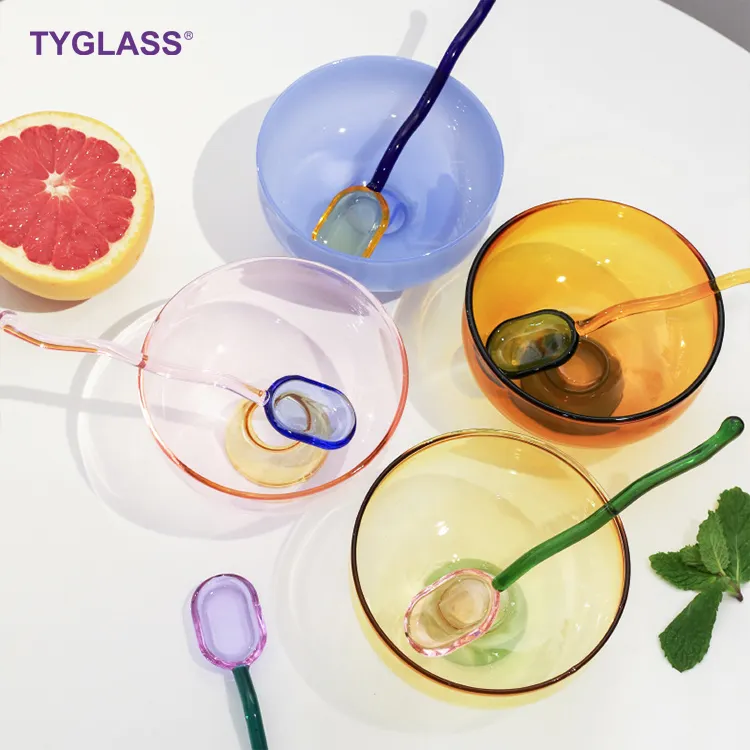 Vendita calda su misura vetreria di colore ciotole creatività stile moderno gelato alla frutta colorato borosilicato ciotola di vetro e tazza