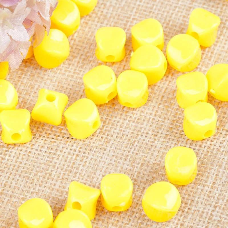 สีเหลือง