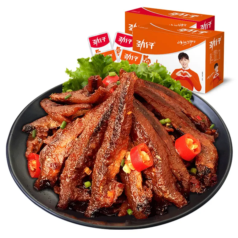 JinZai 12グラムPer Bag 400Bags Per Carton Spicy Dried Fish Sncak Seefood