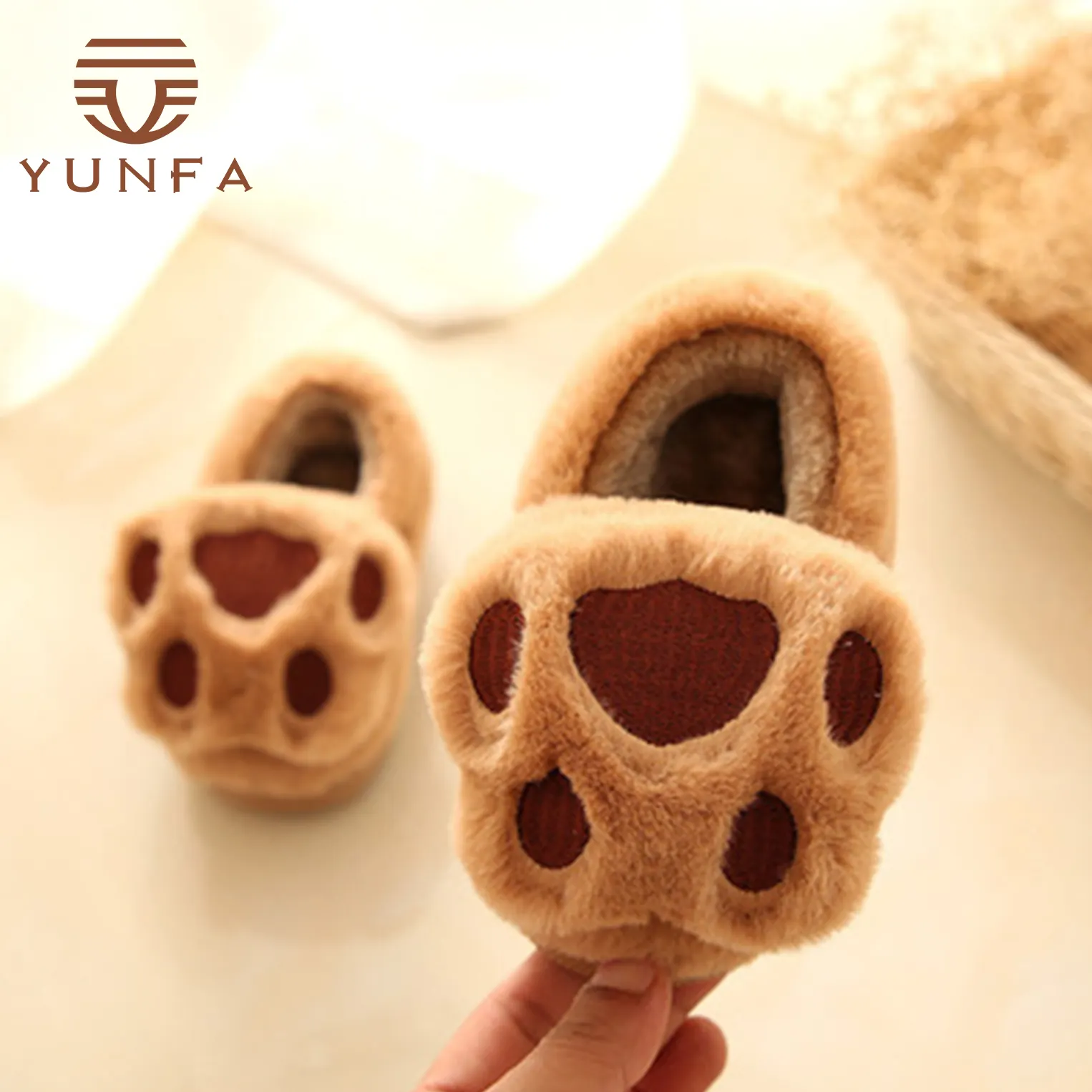 2021 New Winter Christmas Furry Babies Plush Shoes Children Soft Slides Slippers Kids Comfortable Fur Sandals For Girls