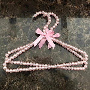 Sẵn Sàng Để Tàu Đáng Yêu Trắng Màu Hồng Quần Áo Nhựa Ngọc Trai Bead Móc Áo Cho Quần Áo - Product Image 4