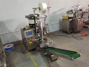 Máquina automática de embalaje de conteo de tornillos Tuercas Clavo Piezas pequeñas Arandelas Accesorios de hardware Máquina de embalaje de conteo - Product Image 2