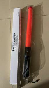 Baton giao thông bền dẫn chế độ nhấp nháy, thích hợp cho tuần tra giao thông, chỉ huy trang web xây dựng và các sự kiện quy mô lớn - Product Image 2