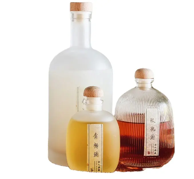 Su misura 750 ml smerigliato sfuso straniero Vodka bottiglia di vino vetro trasparente Tequila bottiglie di vino 500 ml 75cl 750 ml con sughero