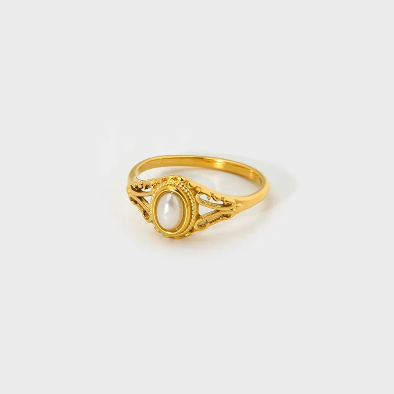 Dainty 18K banhado a ouro aço inoxidável padrão floral anel de pérola branca impermeável dedo anel jóias