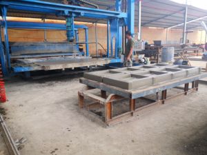 New Hongfa Gia Súc Sừng Cừu Giống Holstein Friesian Gia Súc Màu Đen Và Trắng Slat Máy Làm Từ Trung Quốc Cho Bán - Product Image 5