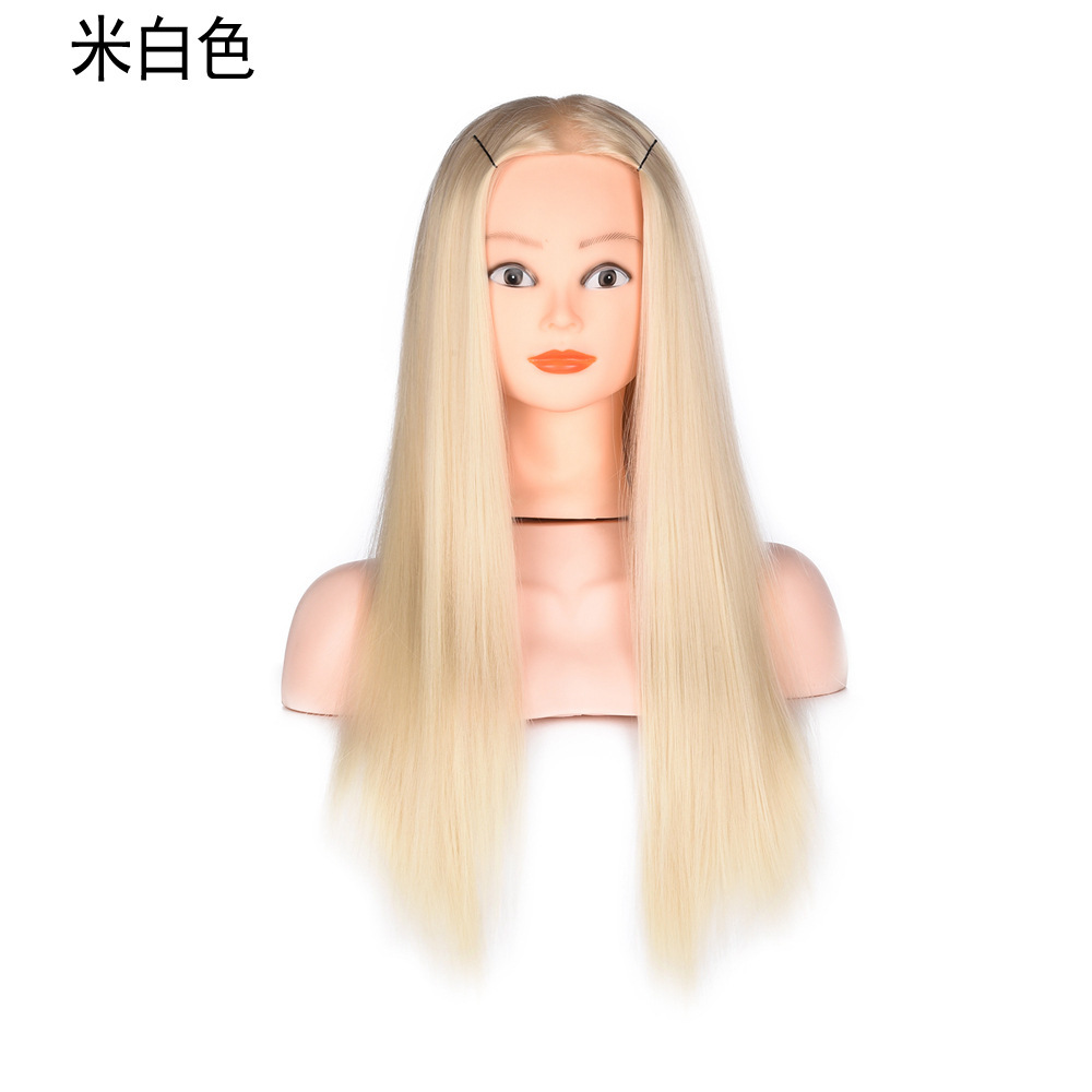 Blanc cassé avec du maquillage