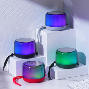 TG363 nuova batteria integrata Wireless usa USB MP3 FM radio subwoofer portatile Mini Color Light BT Speaker Gift - Product Image 3