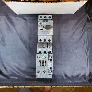 Новый и оригинальный комбинированный стартер двигателя 10AMP 120VAC 3RA212201JA240 AK6 PLC Контроллер программирования - Product Image 1