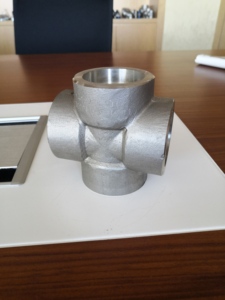 150/300级英国/欧洲标准镀锌黑色可锻铁管配件，带重型耐用BSP NPT螺纹