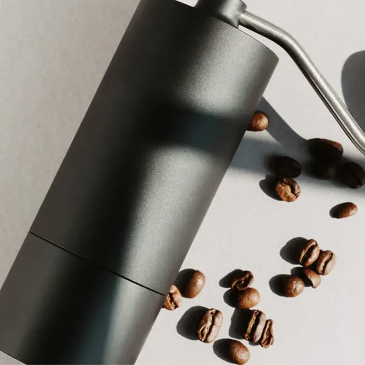 गर्म बेच मैनुअल कॉफी बनाने की मशीन 25g काले एल्यूमीनियम मिश्र धातु हाथ कॉफी बनाने की मशीन