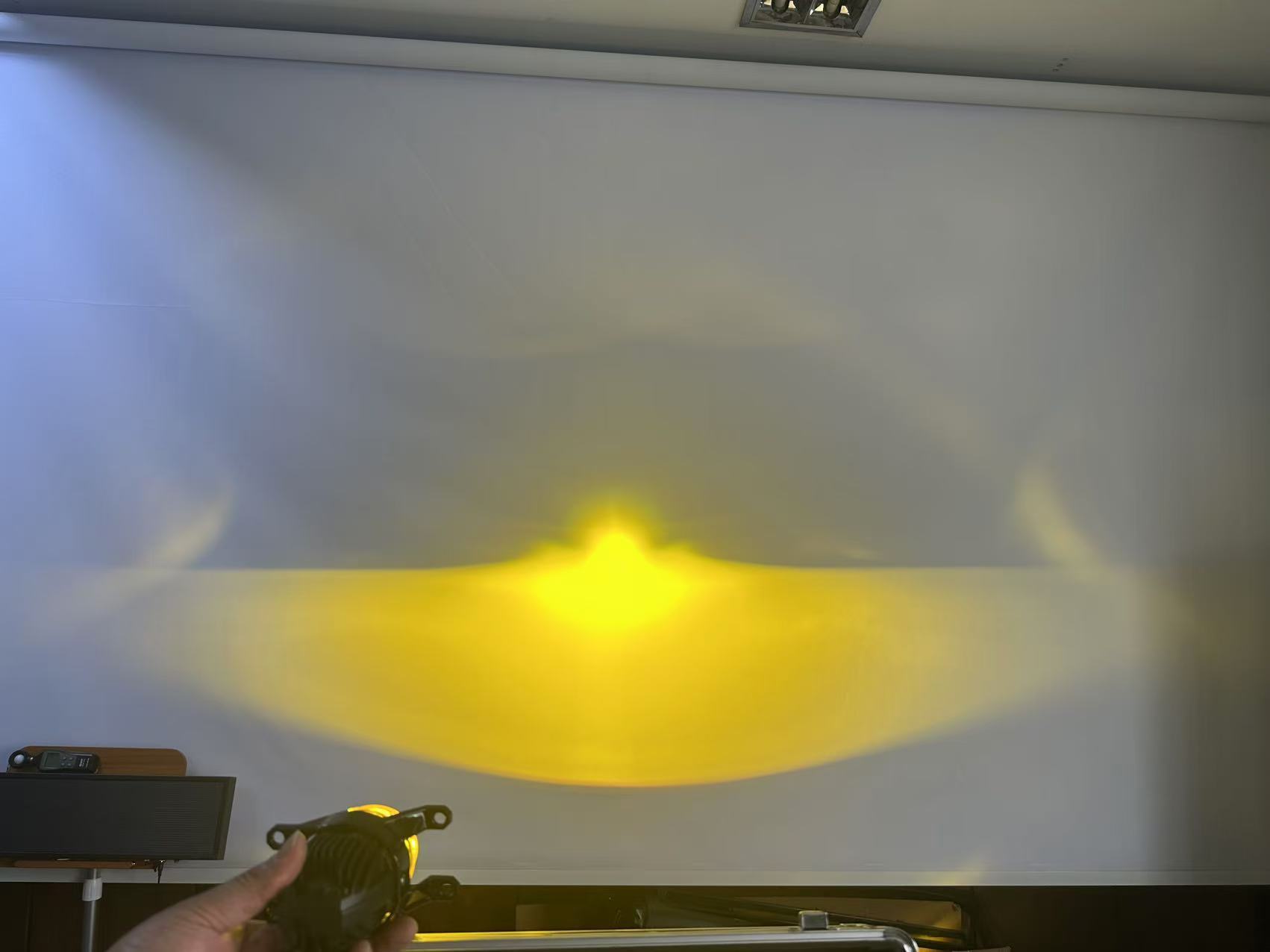 Lumière jaune