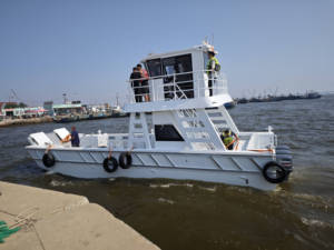 Twelve Meters 40 Feet Landing Work <strong>Vessel</strong> for Bulk and Liquid Cargo Boarding and Transport Ship for Inland Navigation - Product Image 5