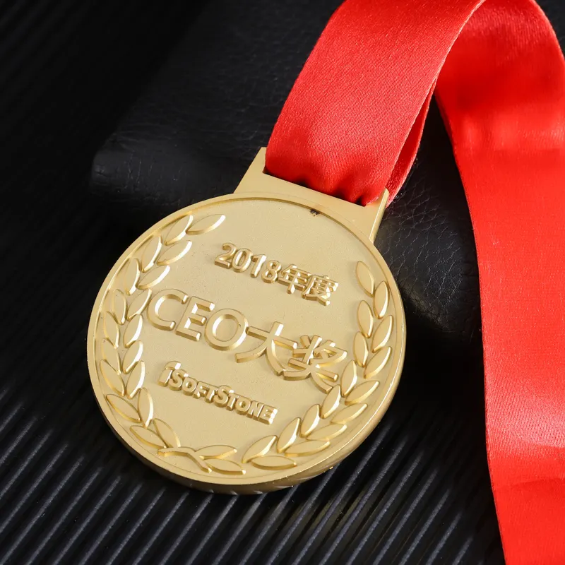 Medalla de medio maratón para Golf, oro, plata, bronce, fútbol, deportes de Metal y juego de cobre, medalla de fútbol de doble cara