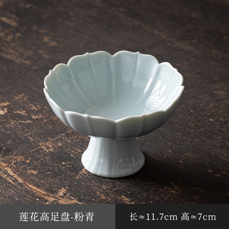 Lotus-shaped high-footed plate (delicate version) - pale blue