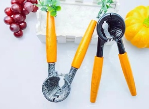 Còn Hàng Phụ Kiện Gia Đình Dụng Cụ Mở Quả Óc Chó Dụng Cụ Mở Quả Óc Chó Dụng Cụ Mở Hạt Quả Óc Chó Tay Cầm Gỗ Chất Lượng - Product Image 3