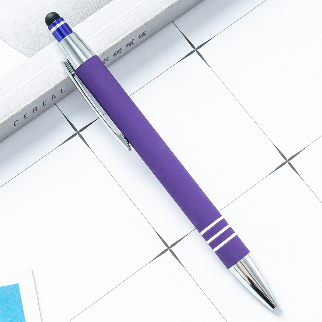 morado oscuro