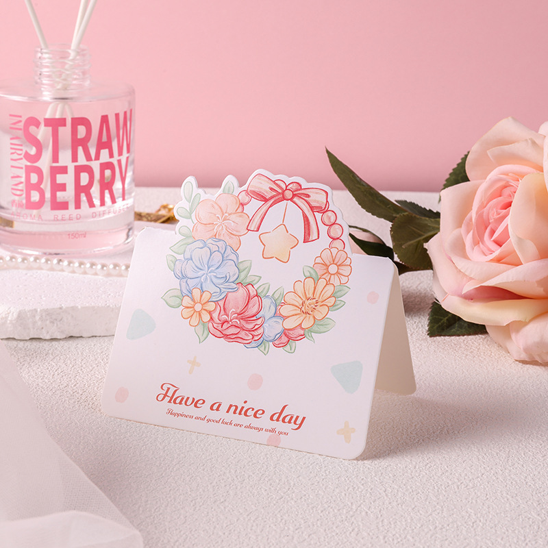 Couronne romantique [petite carte de voeux bouquet frais