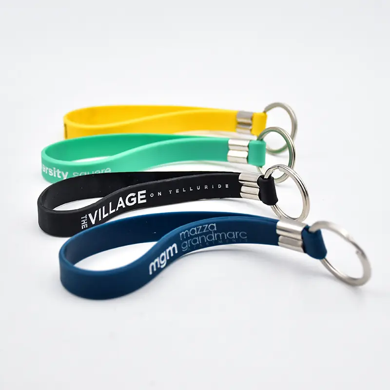Großhandel Gummi Schlüssel bund Benutzer definierte Logo Druck Silikon Schlüssel ring Schlüssel bund Armband Armbänder Armband Werbe geschenke