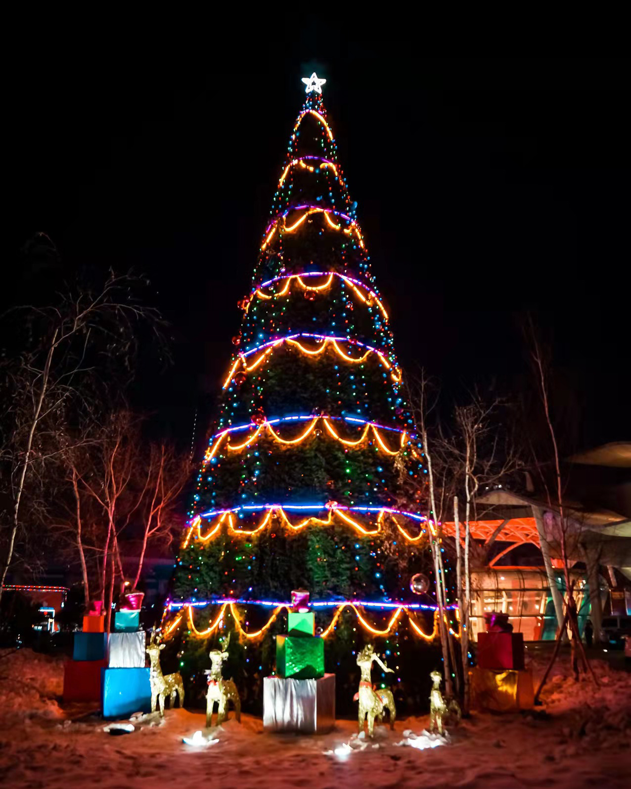 Custom Outdoor Artificial Giant Christmas Tree Commercial