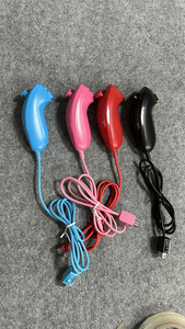 N-wii ve Wii U konsolu ile uyumlu HiCyber kablosuz Nunchuck Joystick denetleyicisi - Product Image 2