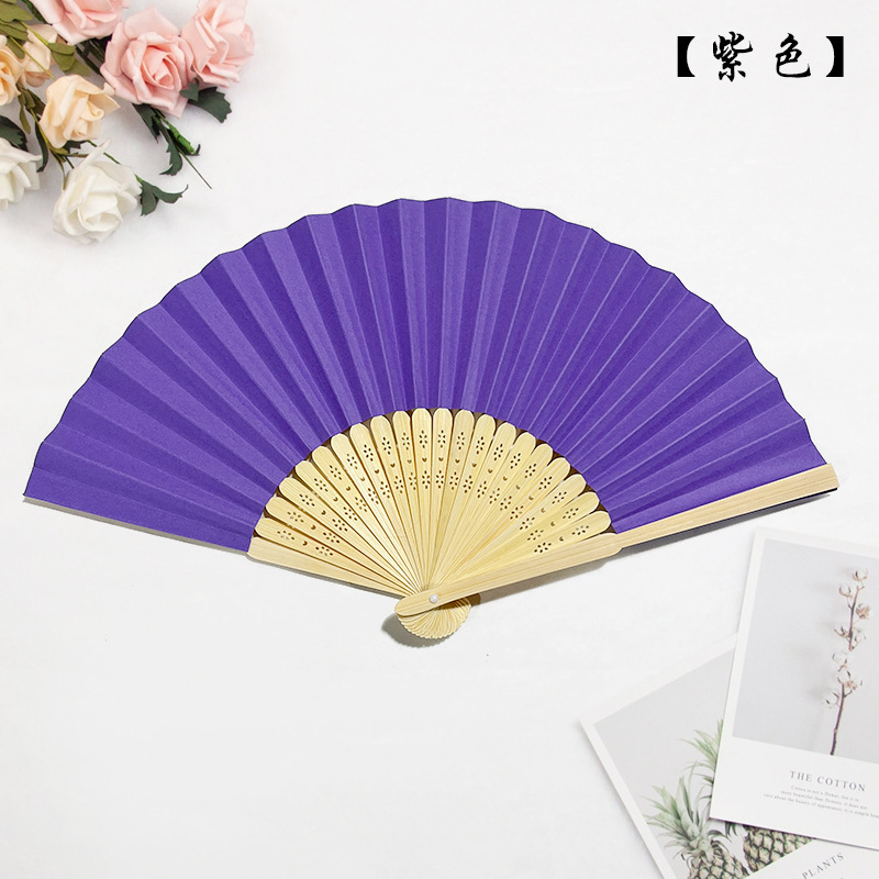 สีม่วง