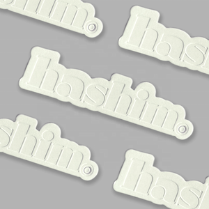 Milieuvriendelijk Recyclebaar Kledingstuk <span class=keywords><strong>Hang</strong></span> Tags Gedrukt Op Gecoat Papier Met Reliëf Afwerking Aangepast Voor Ons Markt - Product Image 2