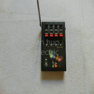 AM04R accenditore di fuochi d'artificio 12 canali cue musicale computer mano programmazione pirotecnica sistema di sparo senza fili - Product Image 2